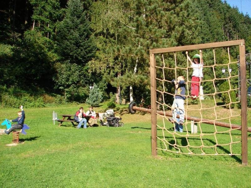 Gruener Hof Hotel Zell am Harmersbach Bagian luar foto